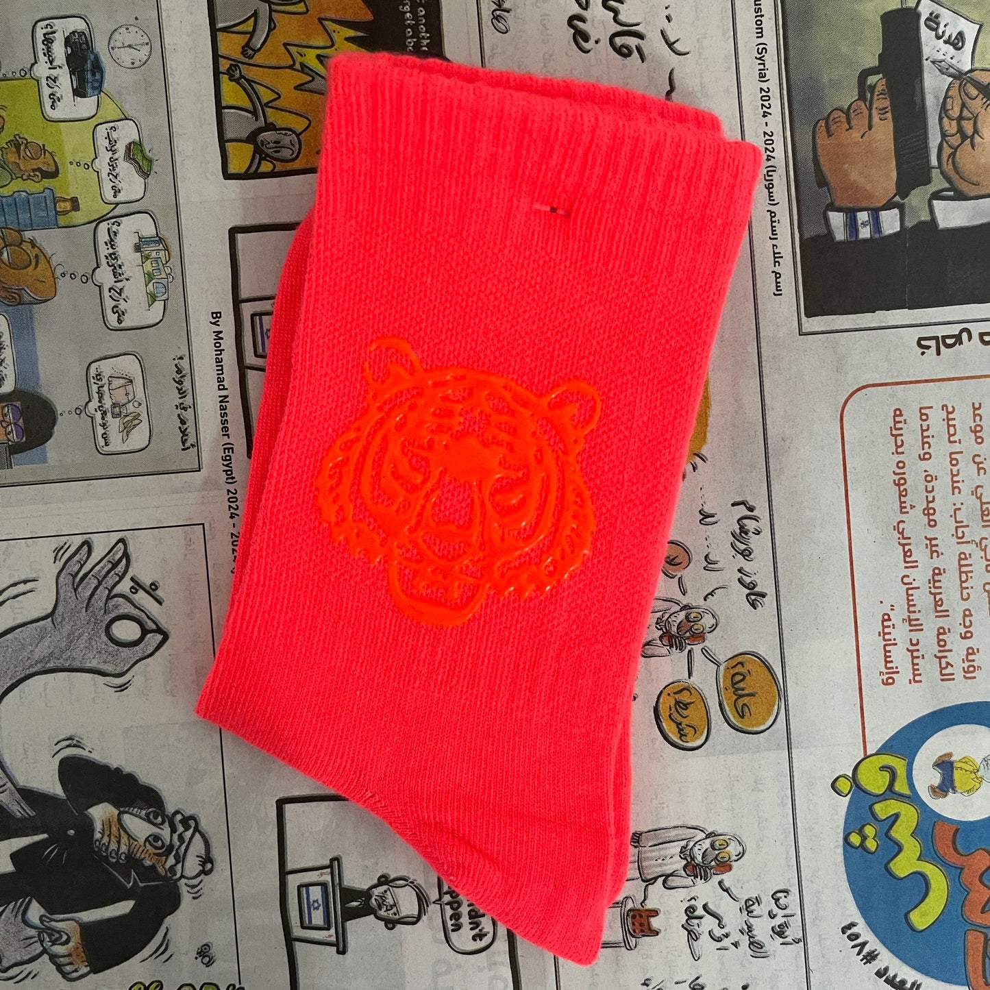 Hot Pink - Light In The Dark Socks